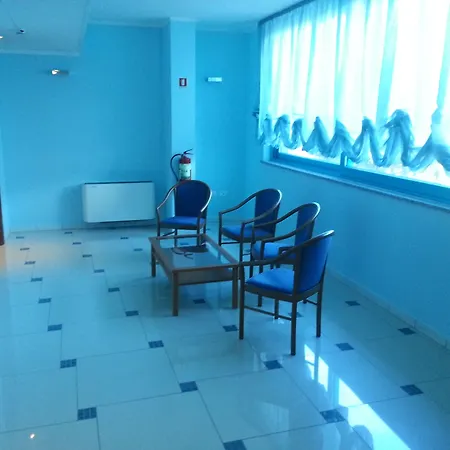 Ξενοδοχείο Serpa Άντζιο