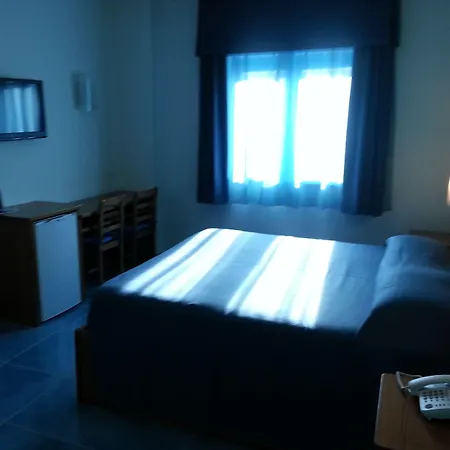 Serpa 3* Άντζιο