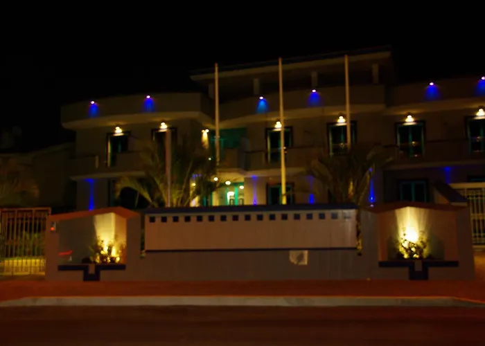 Ξενοδοχείο Serpa Άντζιο